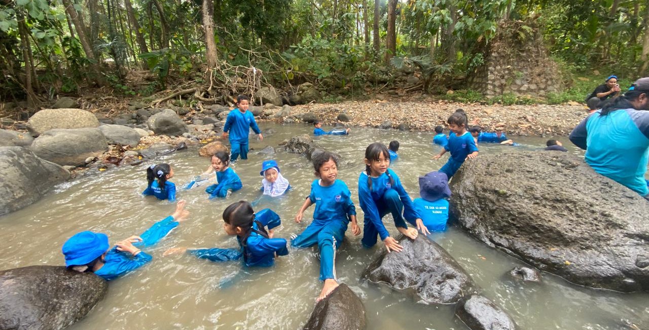 TK Negeri Model Sleman Gelar Outing Class “Petualang Cilik” di Dolan Deso, Boro Kulon Progo